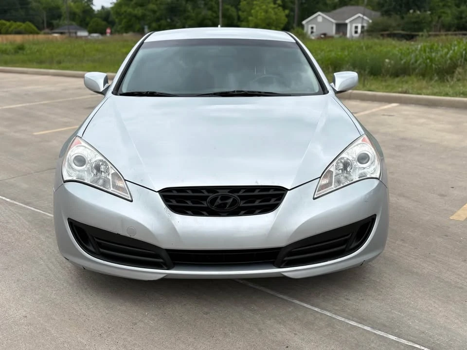 2012 Hyundai Genesis Coupe - Image 10 of 11