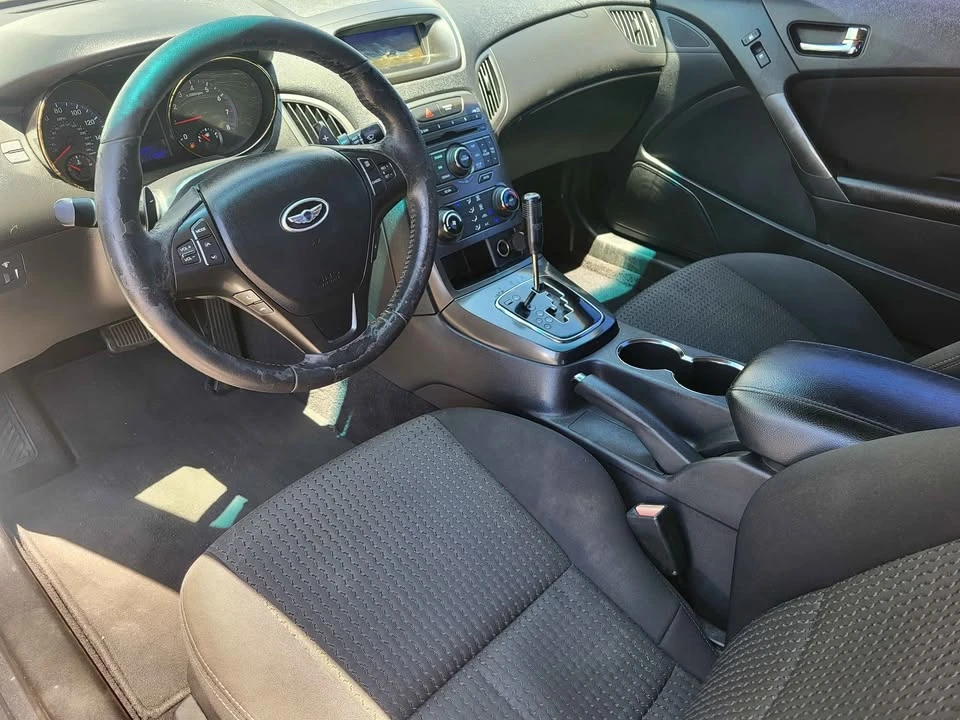 2012 Hyundai Genesis Coupe - Image 10 of 10