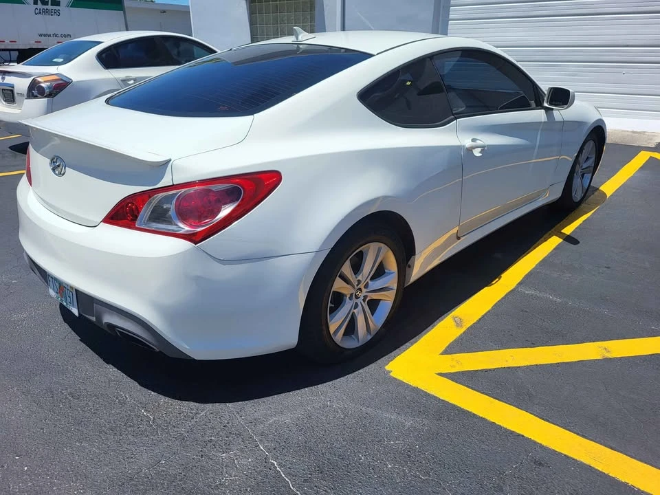 2012 Hyundai Genesis Coupe - Image 5 of 10