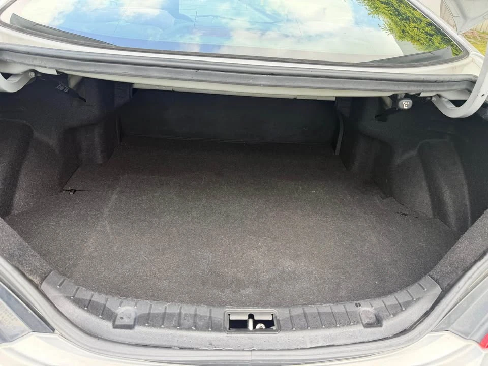 2012 Hyundai Genesis Coupe - Image 13 of 15