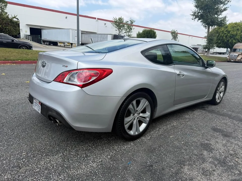 2012 Hyundai Genesis Coupe - Image 7 of 15