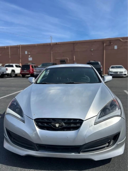 2012 Hyundai Genesis Coupe - Image 2 of 10