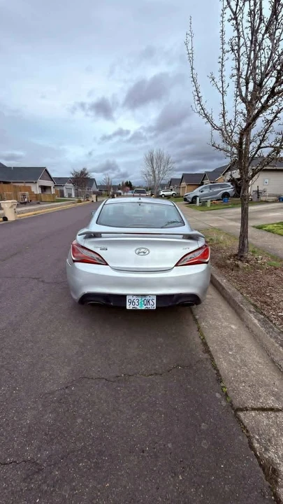 2012 Hyundai Genesis Coupe - Image 2 of 5