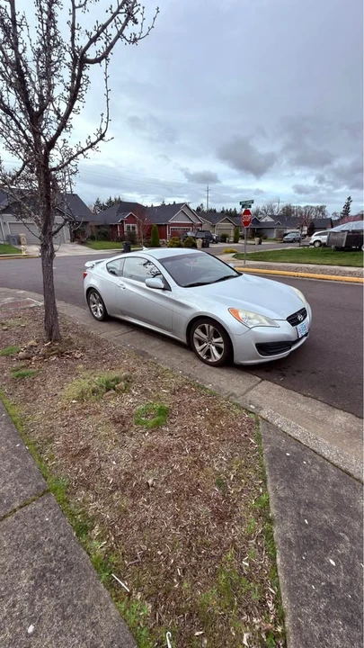 2012 Hyundai Genesis Coupe - Image 5 of 6