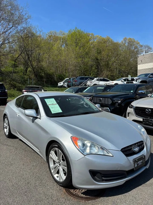 2012 Hyundai Genesis Coupe - Image 2 of 8