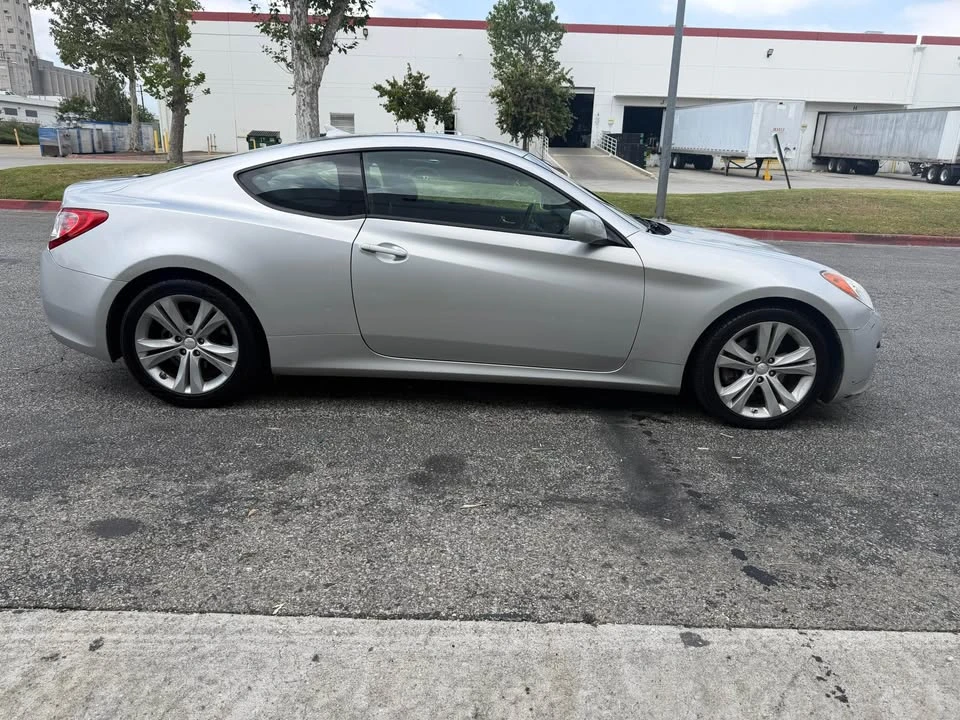 2012 Hyundai Genesis Coupe - Image 7 of 13