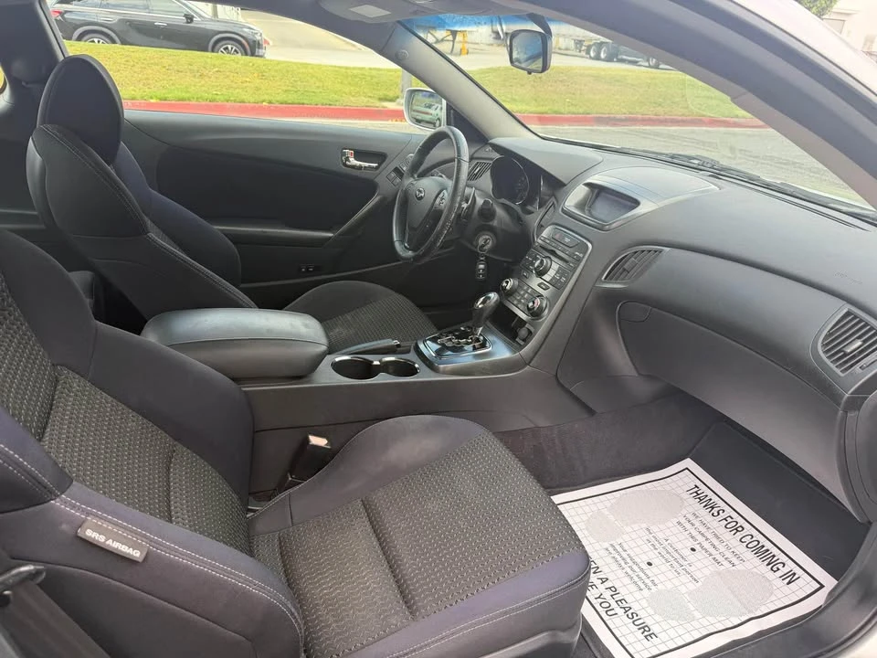 2012 Hyundai Genesis Coupe - Image 10 of 13