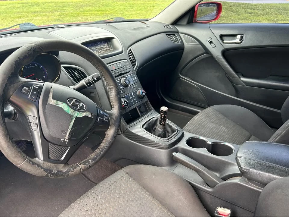 2012 Hyundai Genesis Coupe - Image 5 of 15