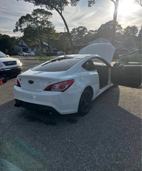 2012 Hyundai Genesis Coupe - Image 3 of 5