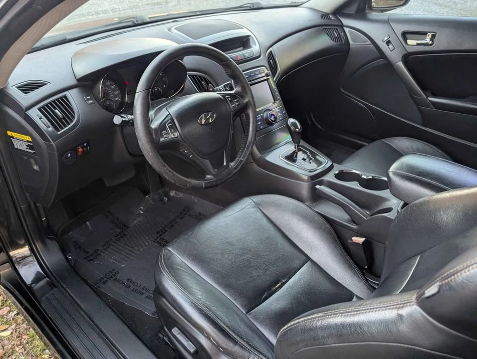 2012 Hyundai Genesis Coupe - Image 7 of 13