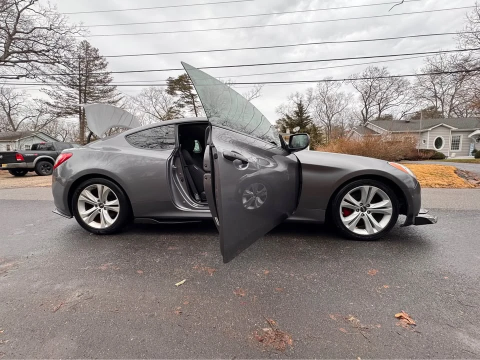 2012 Hyundai Genesis Coupe - Image 3 of 7