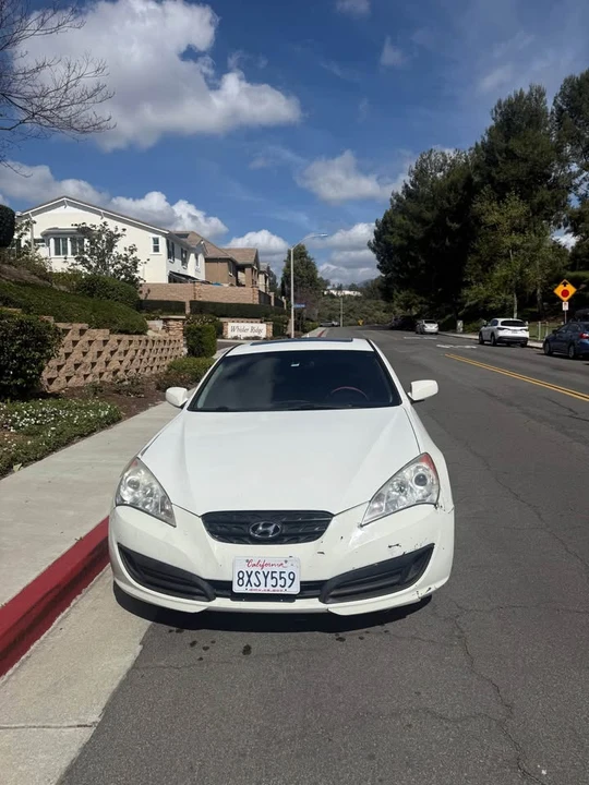 2012 Hyundai Genesis Coupe - Image 15 of 15
