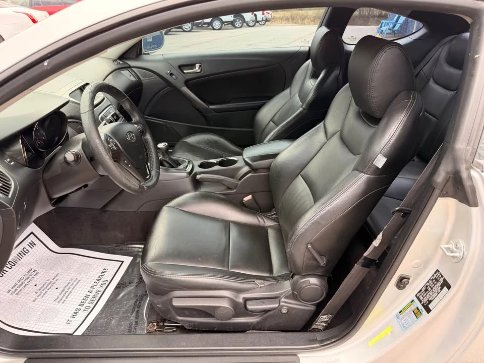 2012 Hyundai Genesis Coupe - Image 12 of 18