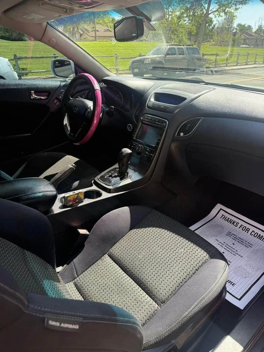 2012 Hyundai Genesis Coupe - Image 8 of 12