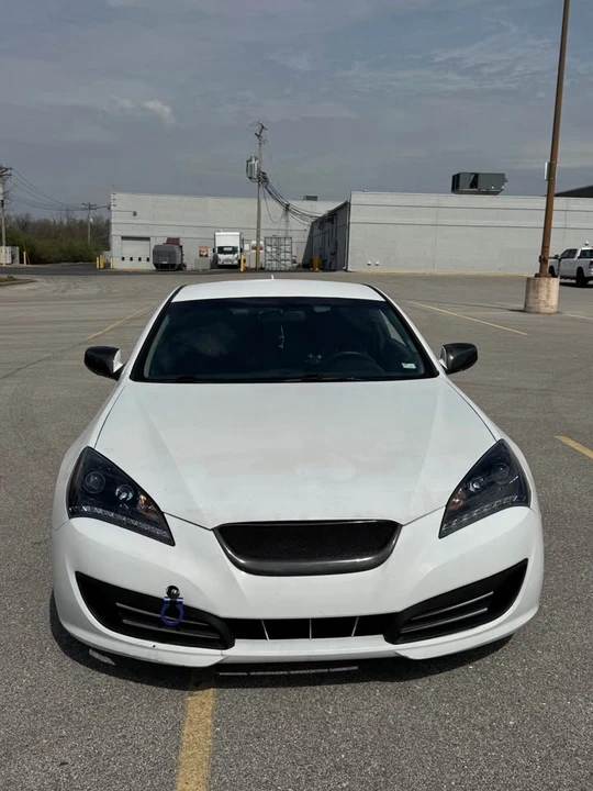 2012 Hyundai Genesis Coupe - Image 3 of 13