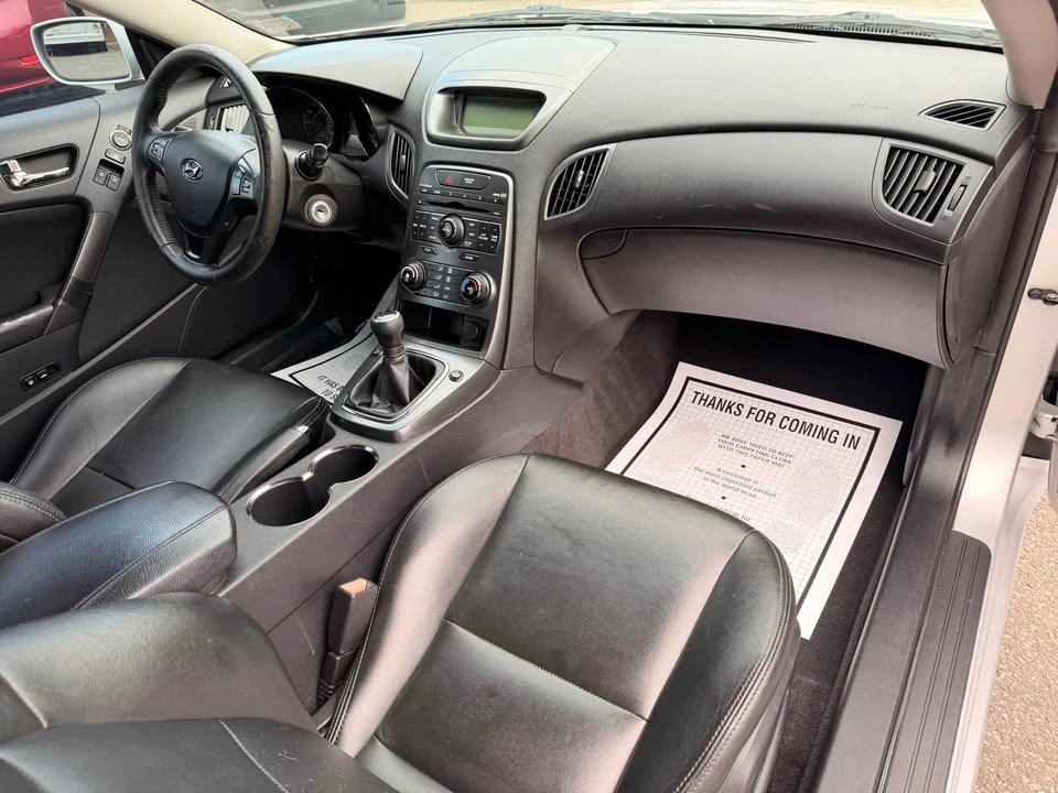 2012 Hyundai Genesis Coupe - Image 14 of 18
