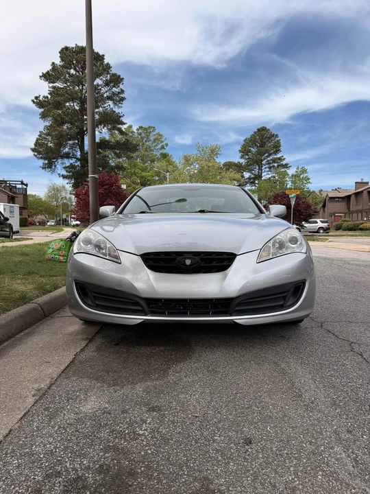 2012 Hyundai Genesis Coupe - Image 2 of 12