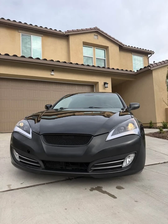 2012 Hyundai Genesis Coupe - Image 2 of 19