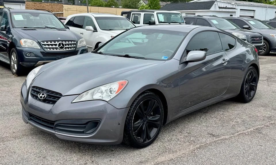 2012 Hyundai Genesis Coupe - Image 3 of 19