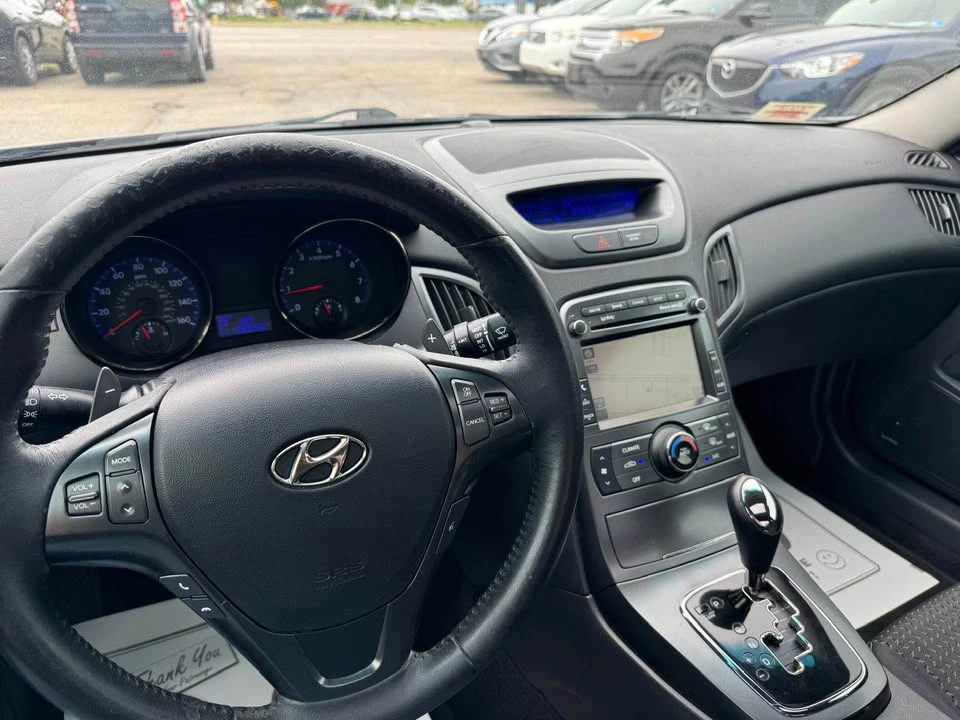 2012 Hyundai Genesis Coupe - Image 17 of 19