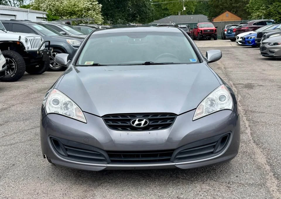 2012 Hyundai Genesis Coupe - Image 2 of 19