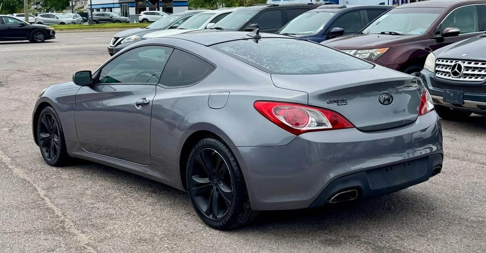 2012 Hyundai Genesis Coupe - Image 5 of 19