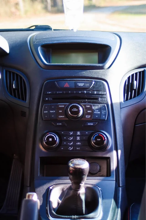 2012 Hyundai Genesis Coupe - Image 13 of 16