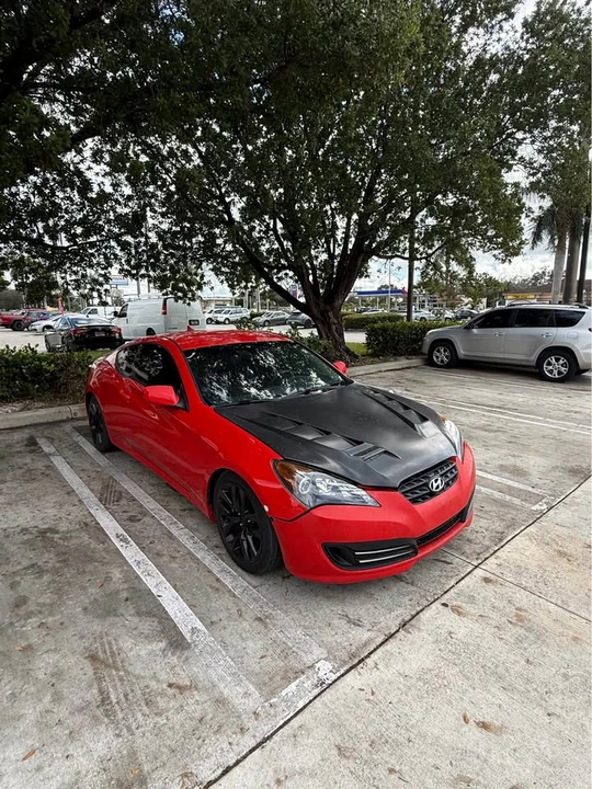 2012 Hyundai Genesis Coupe - Image 4 of 11