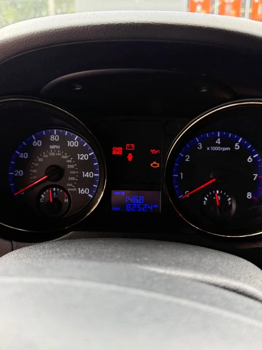 2012 Hyundai Genesis Coupe - Image 10 of 11