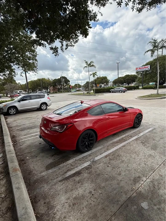 2012 Hyundai Genesis Coupe - Image 6 of 11