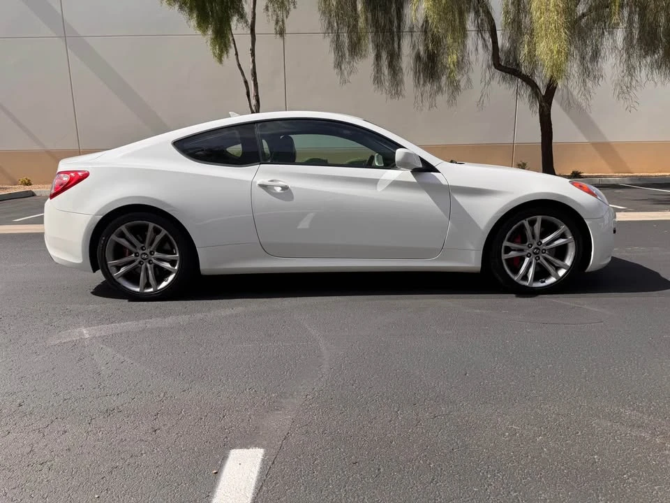 2012 Hyundai Genesis Coupe - Image 7 of 19