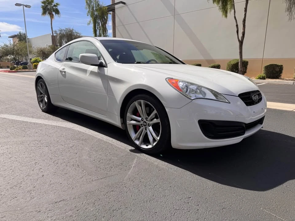 2012 Hyundai Genesis Coupe - Image 8 of 19