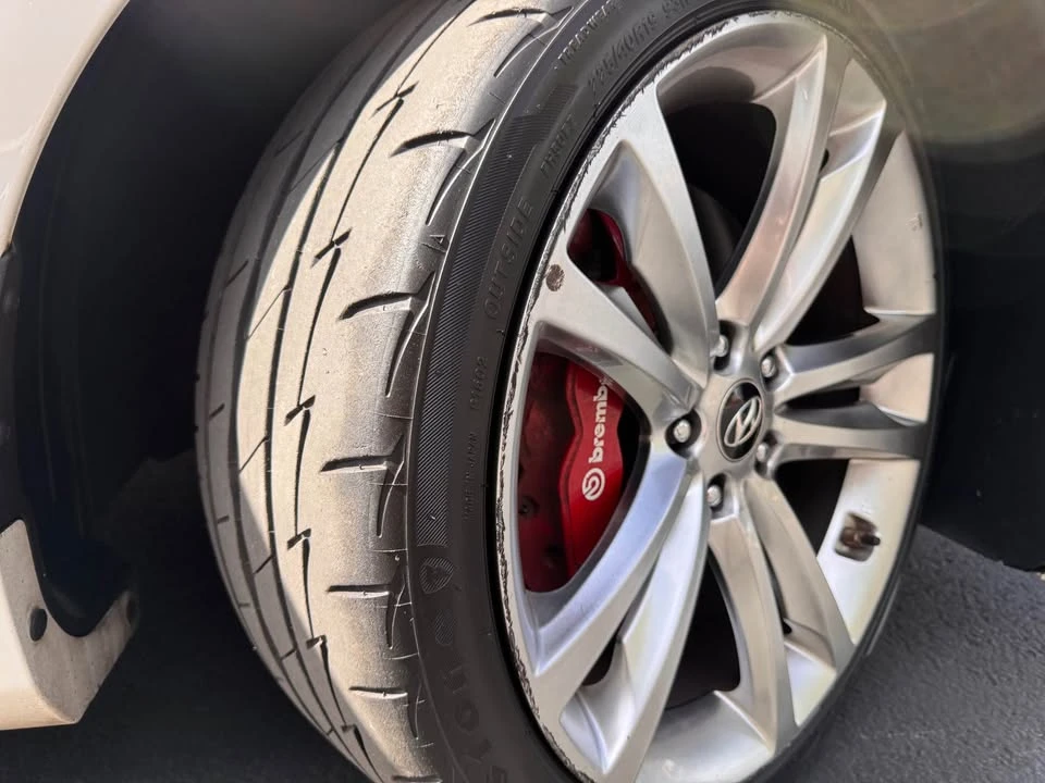 2012 Hyundai Genesis Coupe - Image 10 of 19