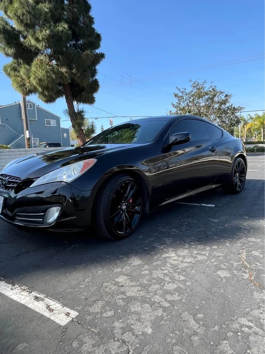 2012 Hyundai Genesis Coupe - Image 7 of 12