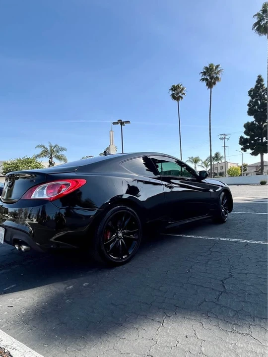 2012 Hyundai Genesis Coupe - Image 6 of 12