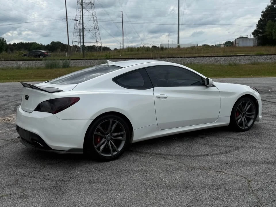 2012 Hyundai Genesis Coupe - Image 5 of 9