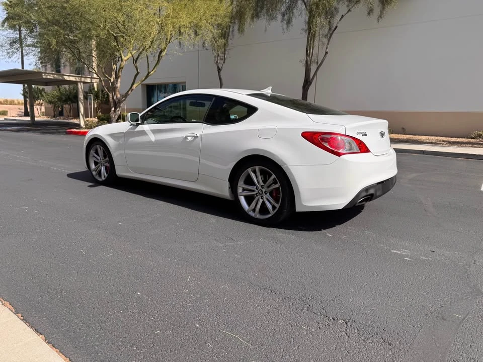 2012 Hyundai Genesis Coupe - Image 3 of 18