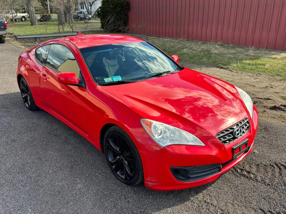 2012 Hyundai Genesis Coupe - Image 5 of 10