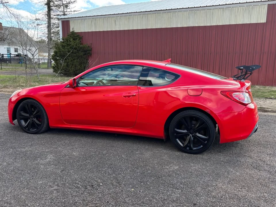 2012 Hyundai Genesis Coupe - Image 8 of 10