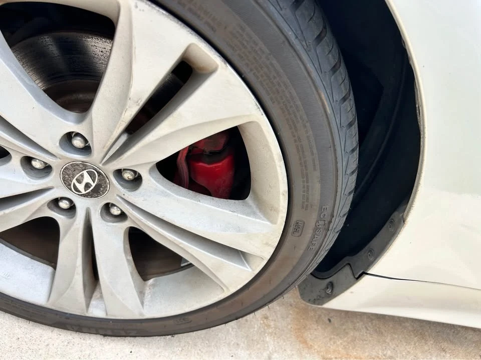 2012 Hyundai Genesis Coupe - Image 13 of 19