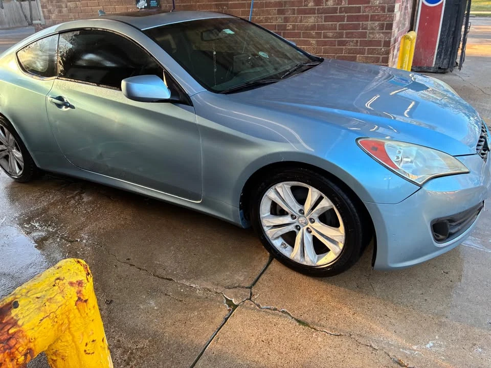 2012 Hyundai Genesis Coupe - Image 12 of 16