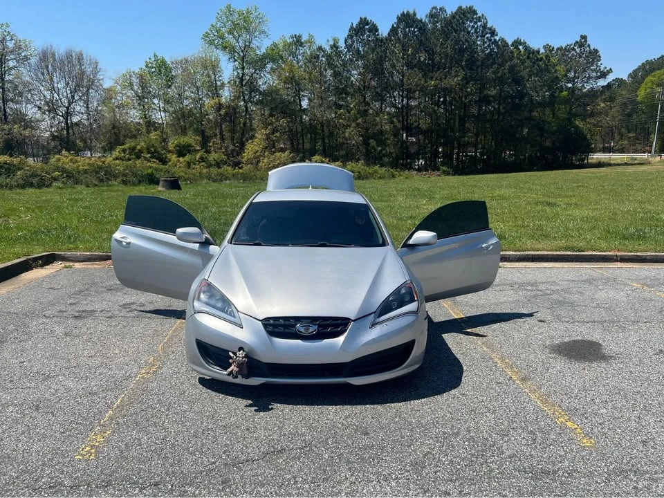 2012 Hyundai Genesis Coupe - Image 3 of 5