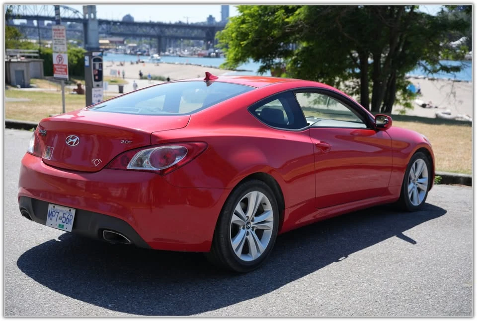 2012 Hyundai Genesis Coupe - Image 7 of 13