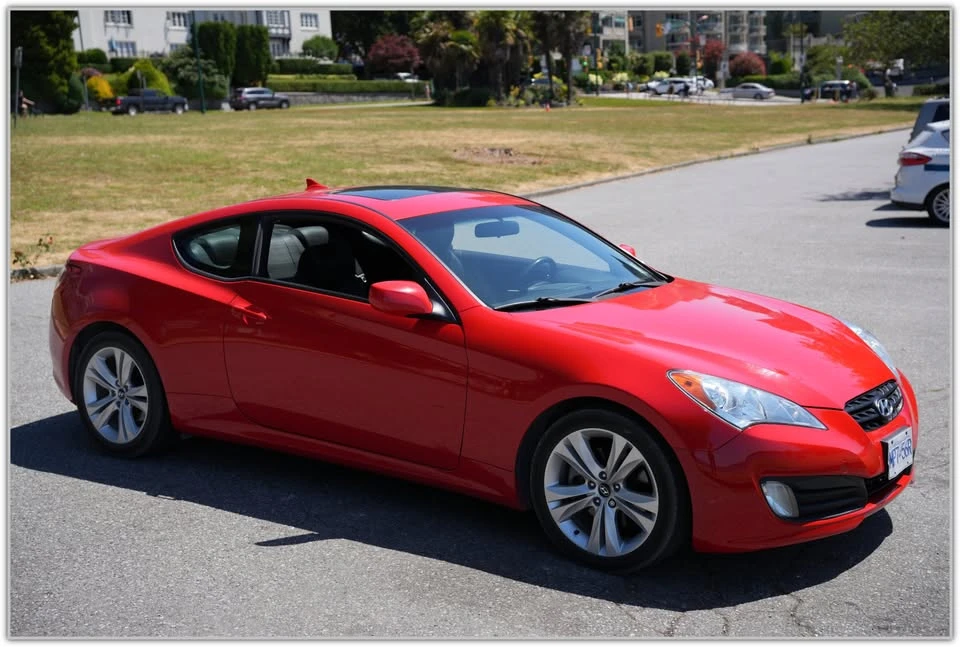 2012 Hyundai Genesis Coupe - Image 5 of 13