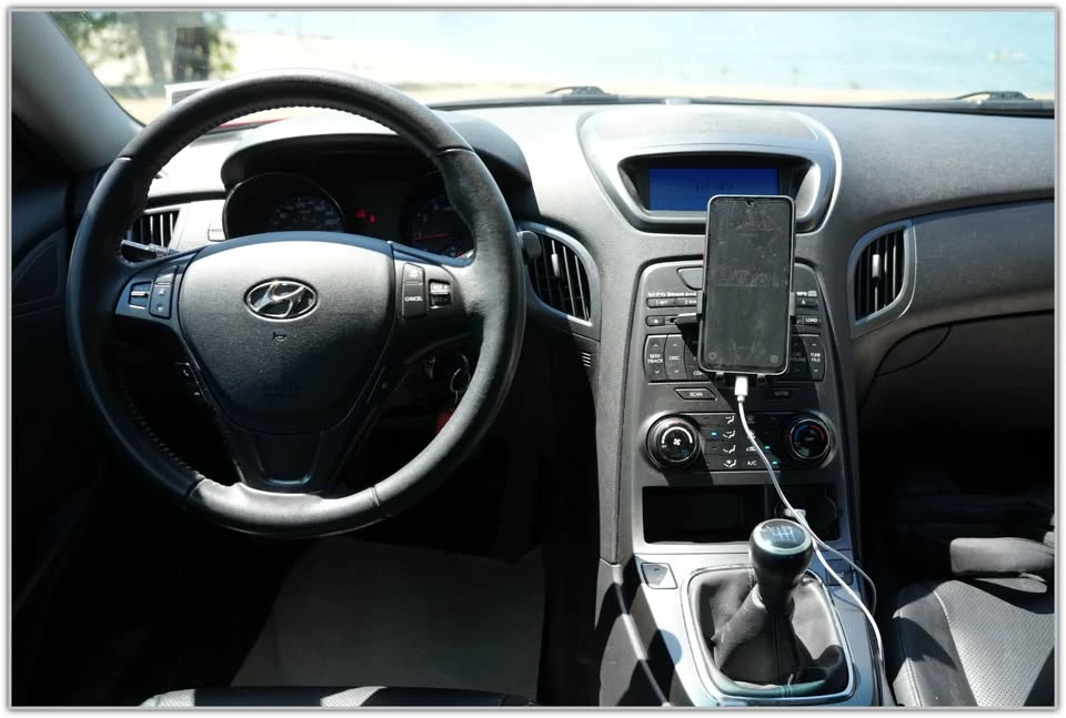 2012 Hyundai Genesis Coupe - Image 11 of 14
