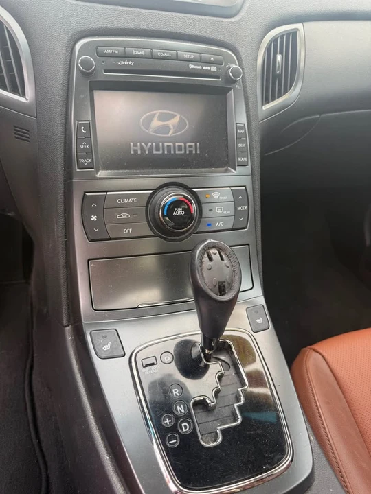 2012 Hyundai Genesis Coupe - Image 9 of 14