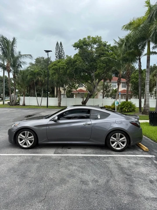 2012 Hyundai Genesis Coupe - Image 6 of 13