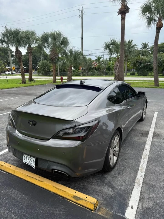 2012 Hyundai Genesis Coupe - Image 7 of 13