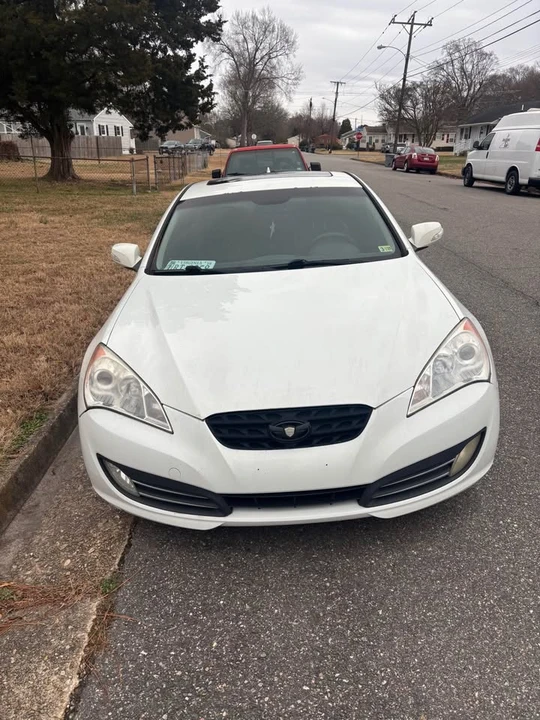 2012 Hyundai Genesis Coupe - Image 2 of 6