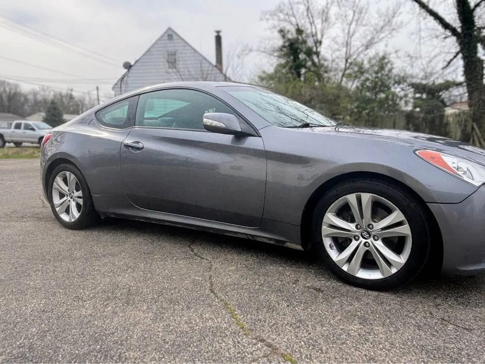 2012 Hyundai Genesis Coupe - Image 13 of 20